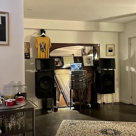 Unique Loft On Paris Doorstep * Saint-Denis (Seine-Saint-Denis)